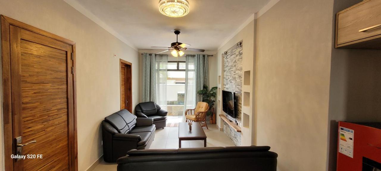 Pearl Gate Residence, Aprt No2 *